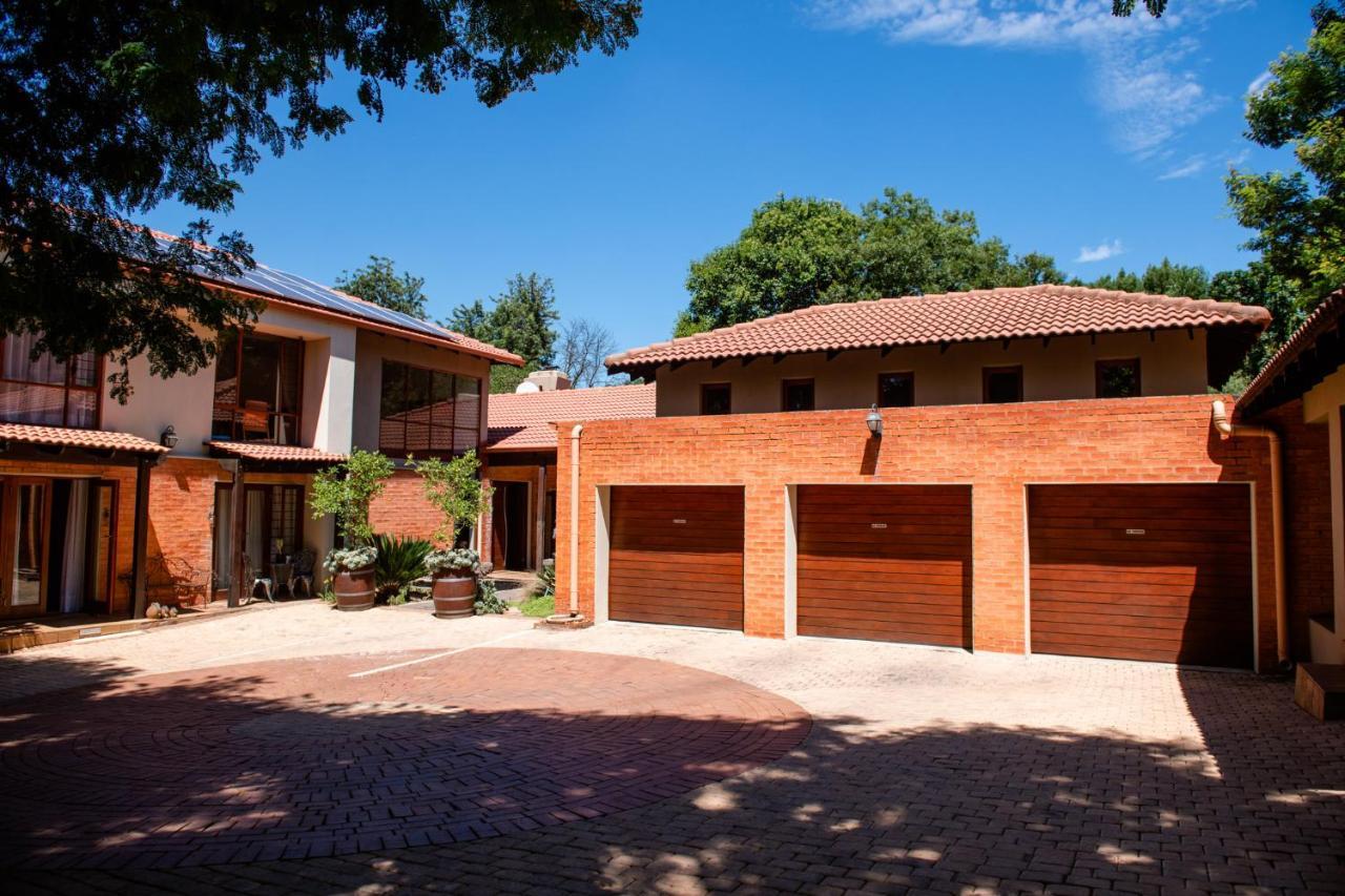37 On Charles Hotel Pretoria-Noord Exterior foto