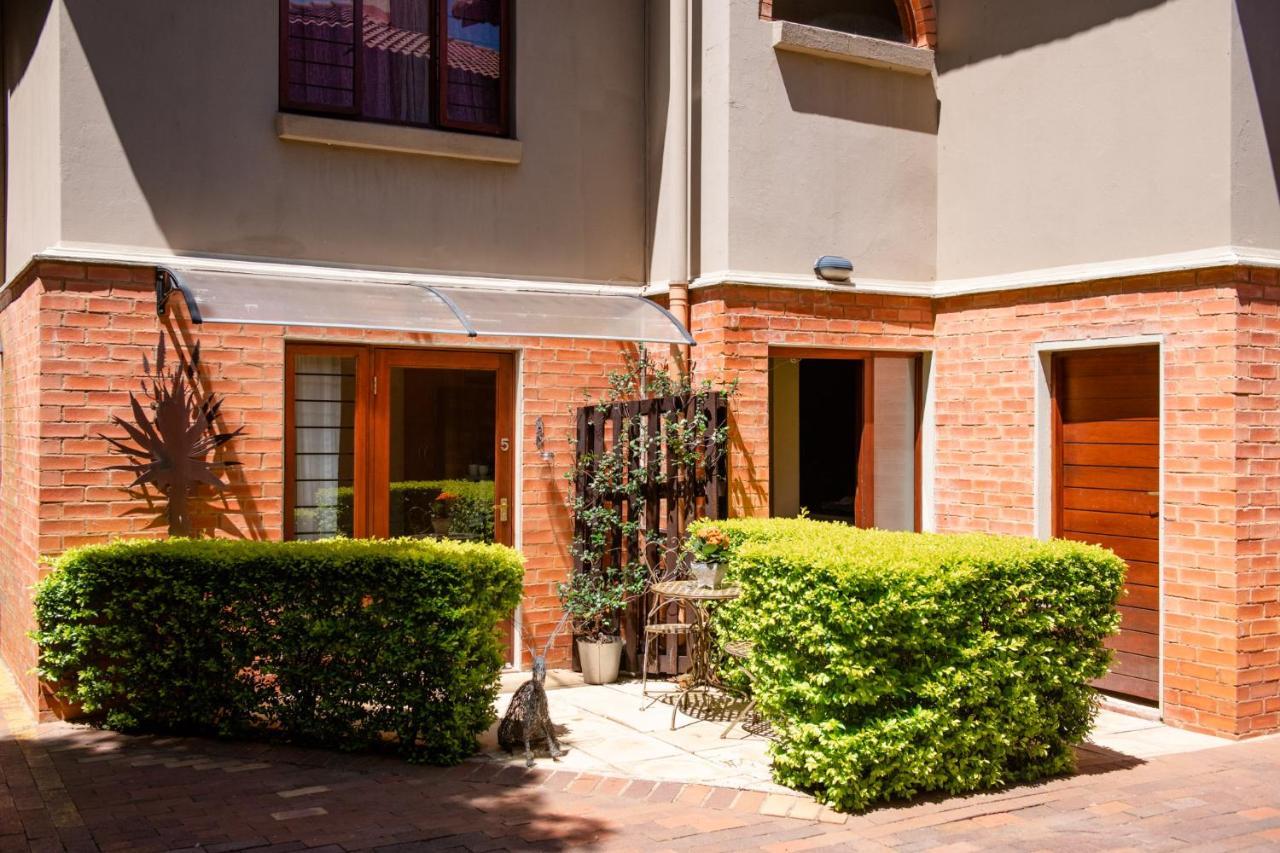 37 On Charles Hotel Pretoria-Noord Exterior foto